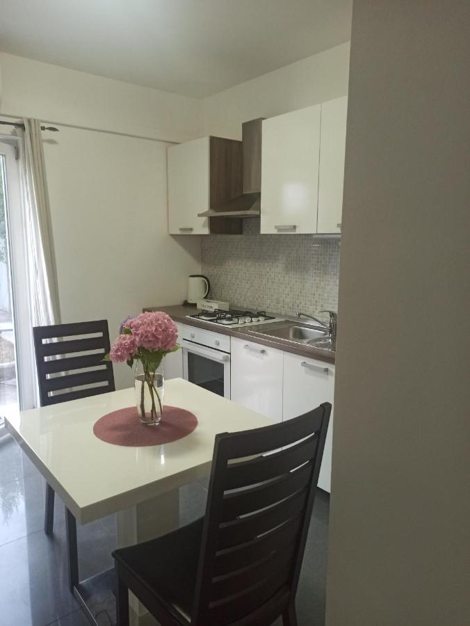 Apartment Bila Šibenik Buitenkant foto