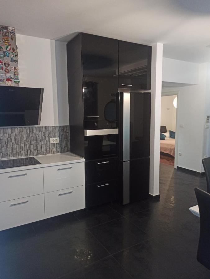 Apartment Bila Šibenik Buitenkant foto