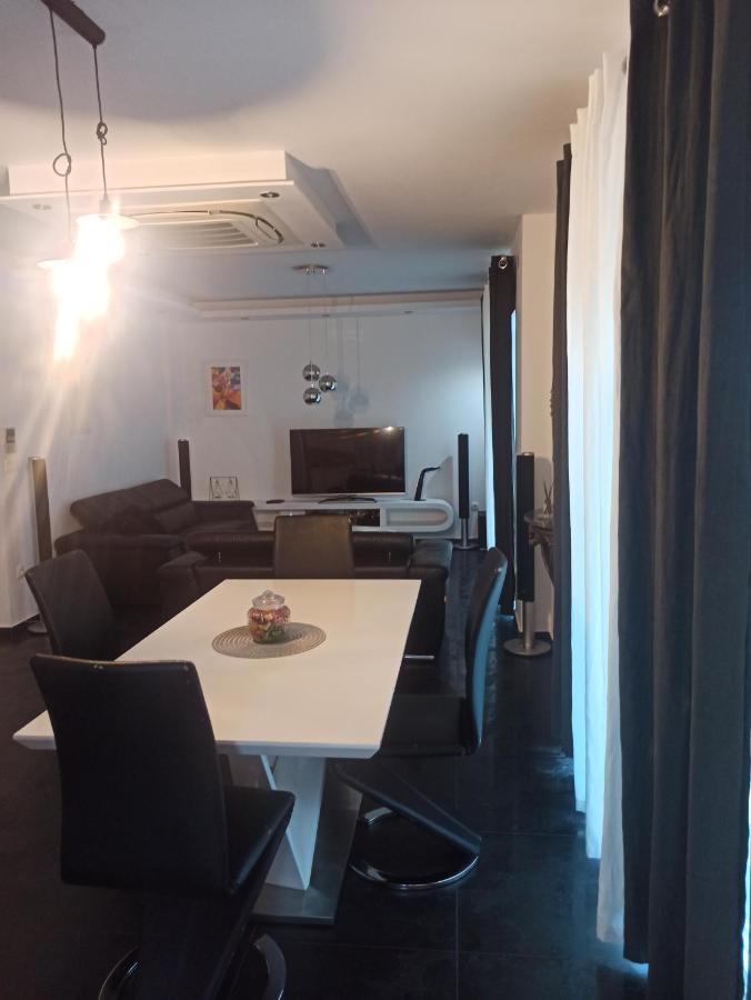 Apartment Bila Šibenik Buitenkant foto